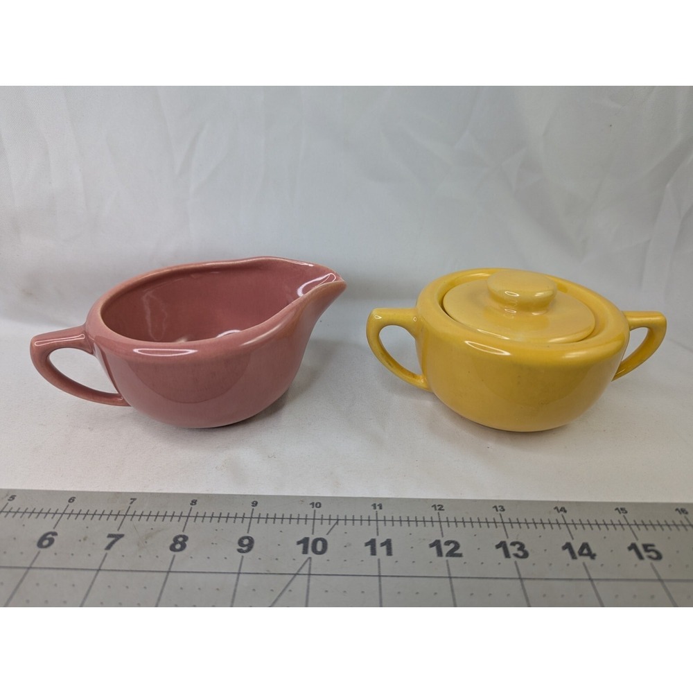 Bauer Los Angeles Ceramic Sugar Bowl and Creamer Set‎